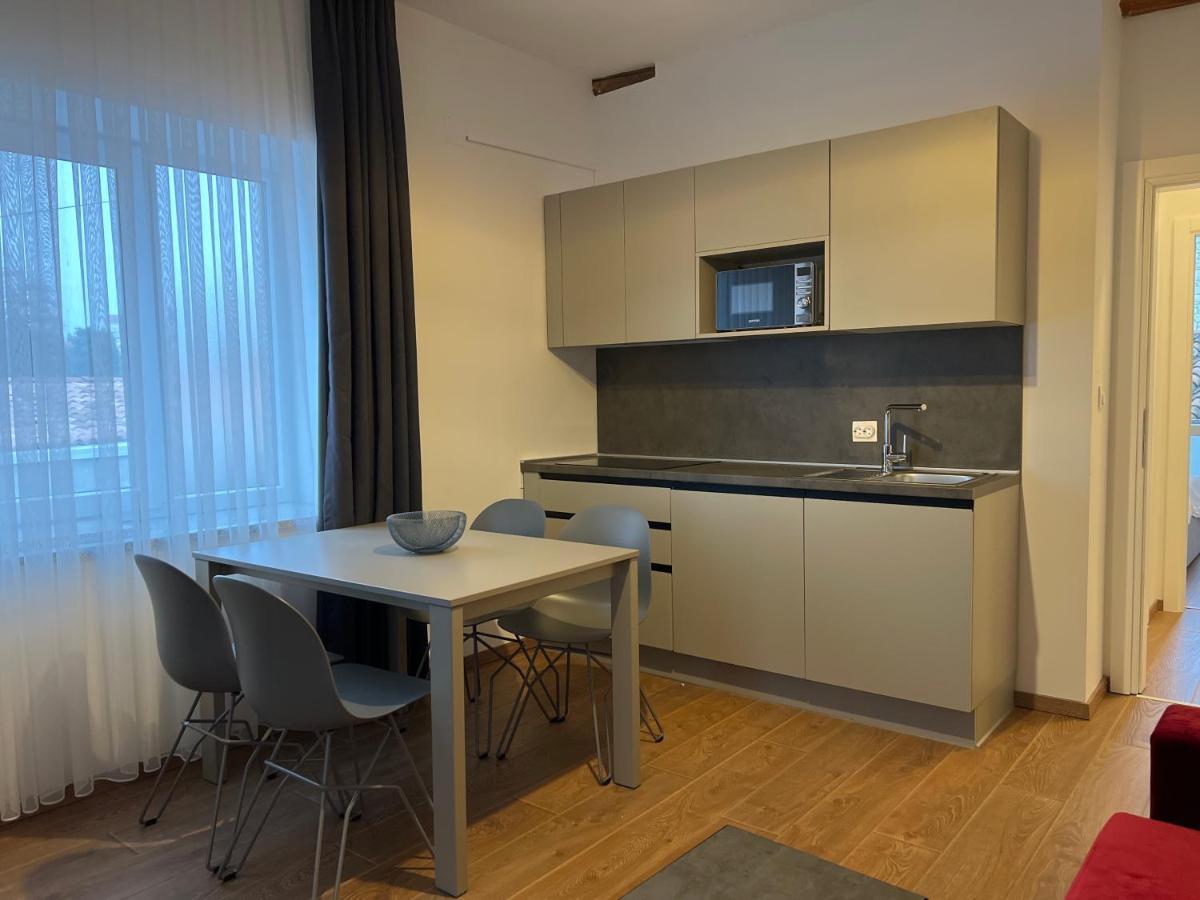Nadija Apartmani Пореч Екстериор снимка